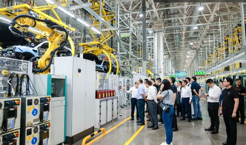 宁德时代电池在问界超级工厂投产 布局“厂中厂”模式引领技术开发新突破